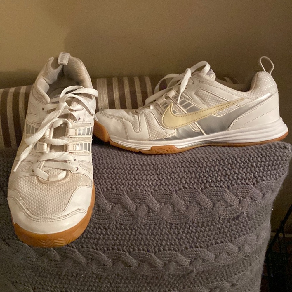Womens Nike Volleyball Shoes Sz 11